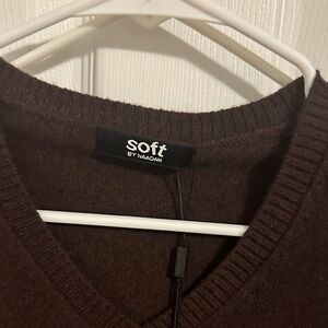 Soft by NAAADAM 100% cashmere women's vneck sweater brown long sleeve basic  fit